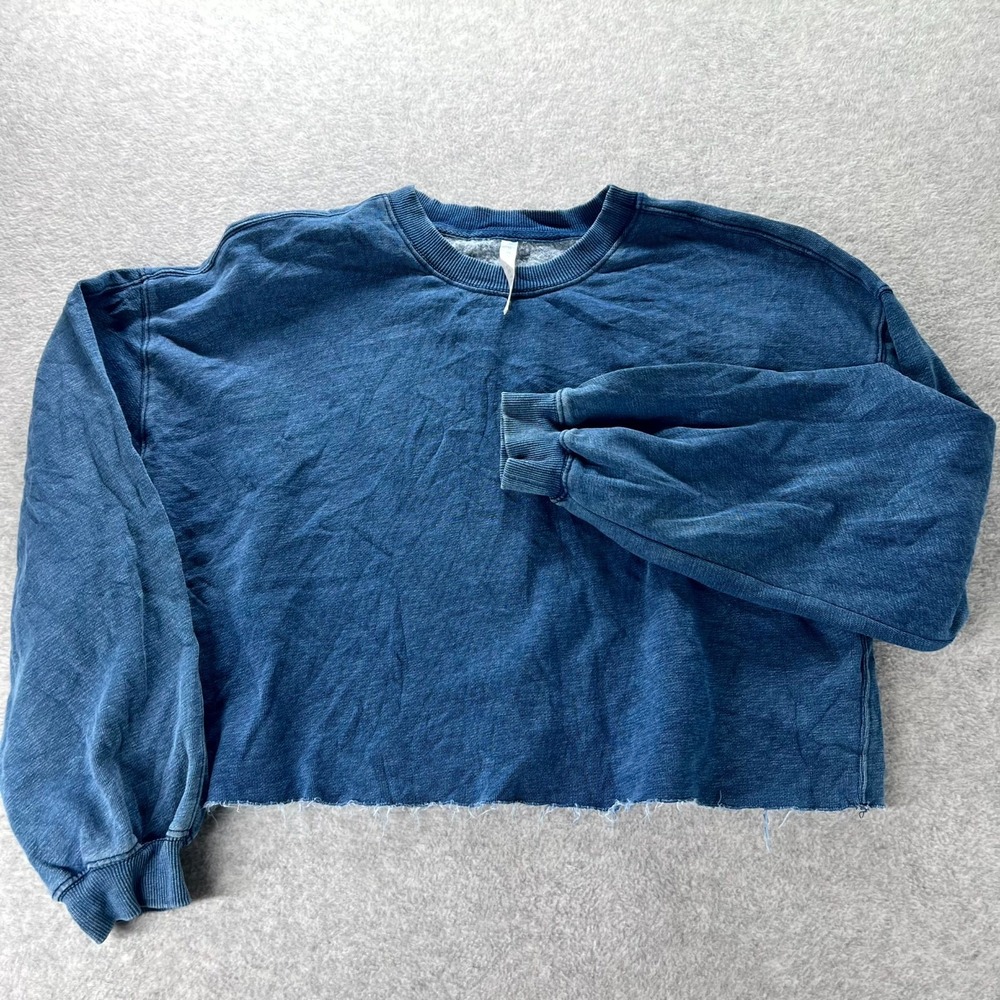 Fabletics Cropped Sweatshirt Women XL Blue Cotton Fleece Lined Crewneck Raw Edge